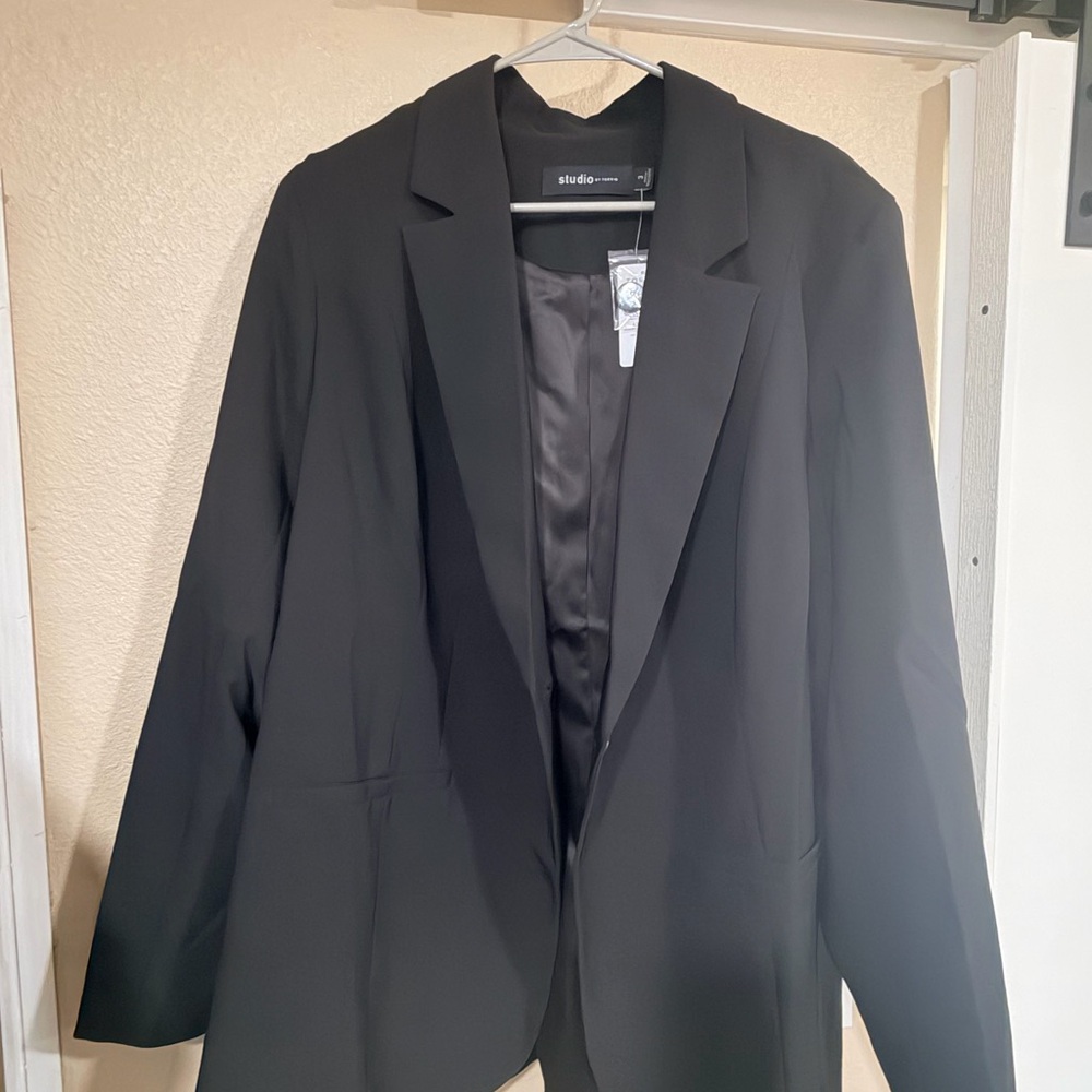torrid size 3 new with tags Black Tailored Blazer Jacket